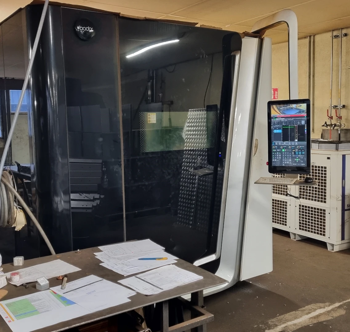 La table laser de SMC