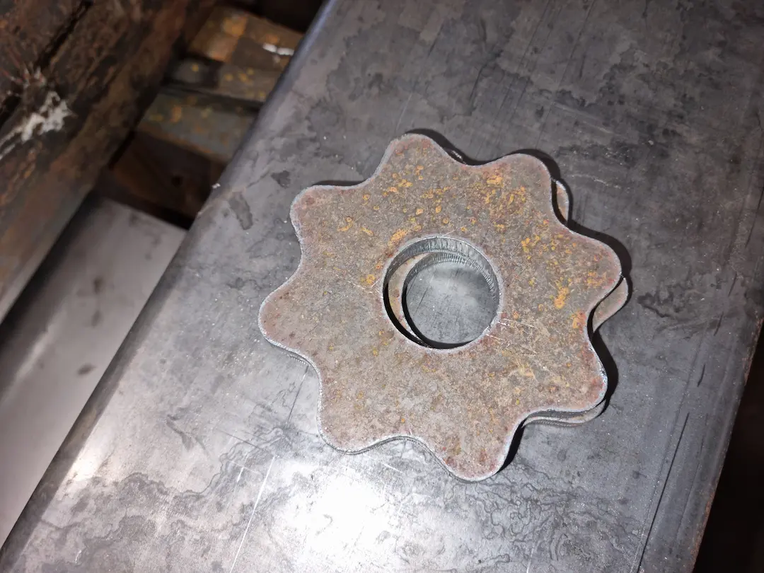 Un exemple de pièce industrielle réalisé par découpage du métal